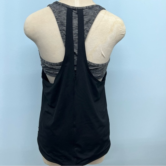 TYR 2 in 1 tank/sports bra black & gray size Large (10/12) - Picture 3 of 8